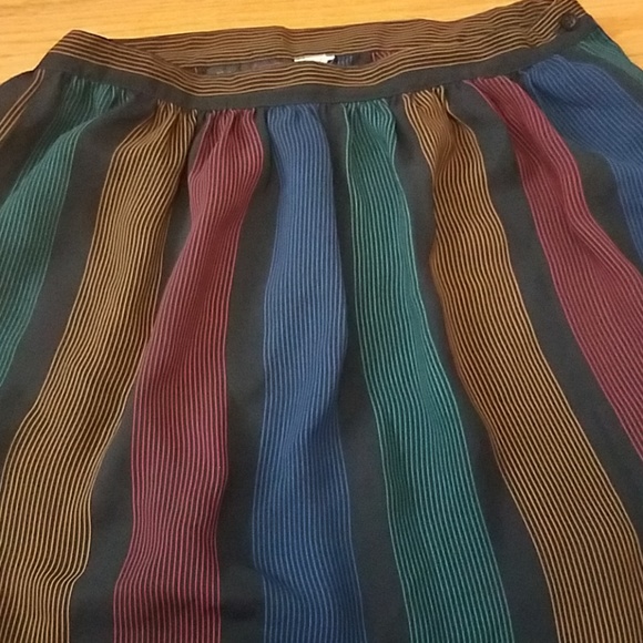 EUC multi  colored  skirt, size 9/10 - Picture 3 of 4